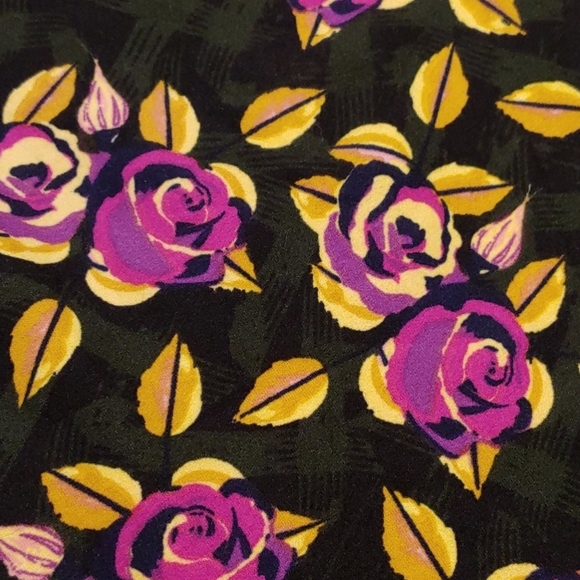 Lularoe TC Leggings - Picture 2 of 3